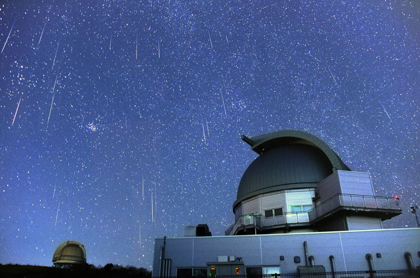 ふたご座流星群とせいめい望遠鏡ドーム